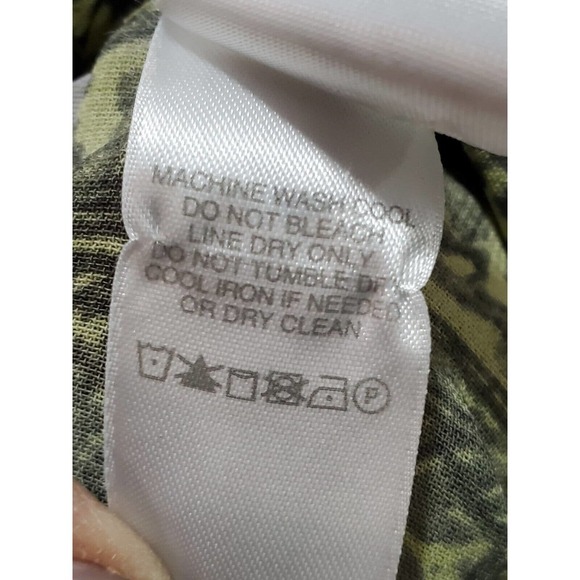 Liz Claiborne Women's Gray Polyester Collared Long Sleeve Button Down Shirt 6 - Picture 11 of 12